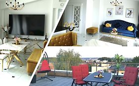 Luxury Penthouse With Large Terrace & Panoramic Old Town View